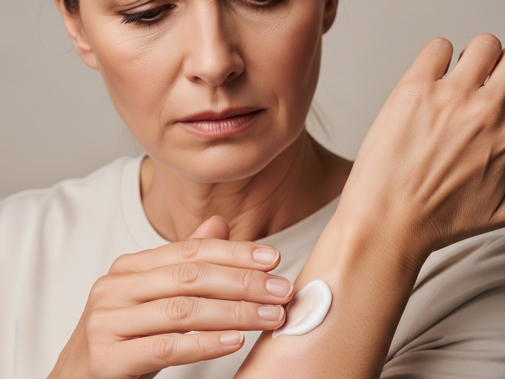Hidratante para pele sensibilizada: o que deve (ou não) conter na fórmula?